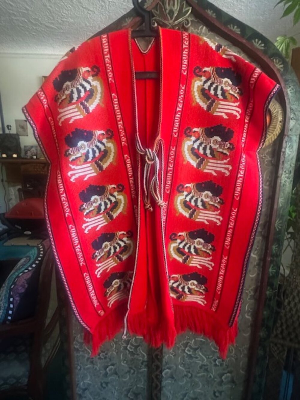 Vtg 1970's Cuauhtemoc Poncho Cape Knitted Mexican Aztec Native Fringe